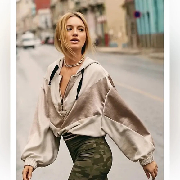 FREE PEOPLE Movement Starshine Cropped Quarter Zip Hoodie - Picture 1 of 14